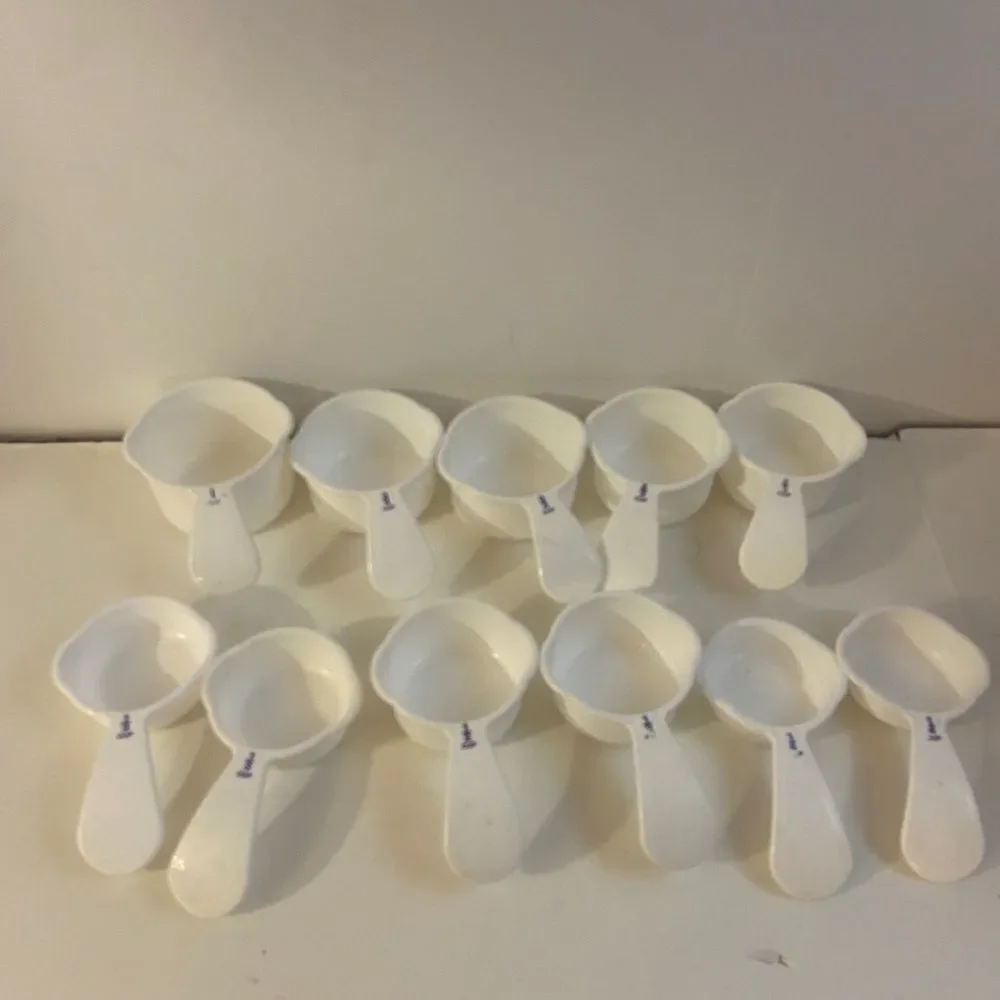 2 Tupperware white measuring cups set lot